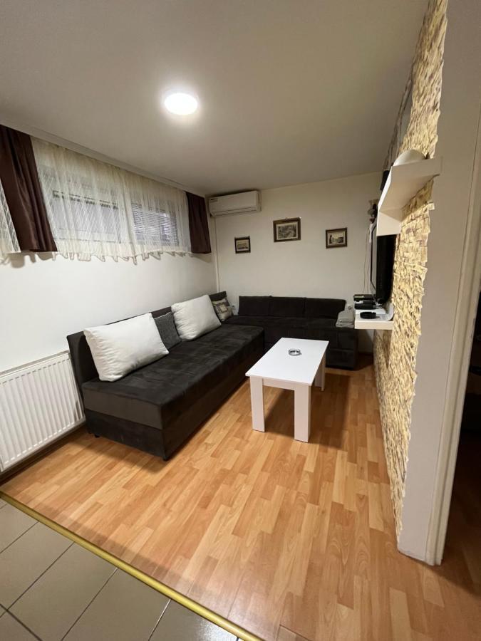 Carapan Apartment ครูเชวัซ ภายนอก รูปภาพ